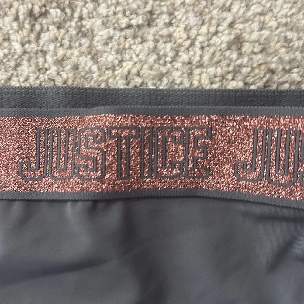 Justice dive into